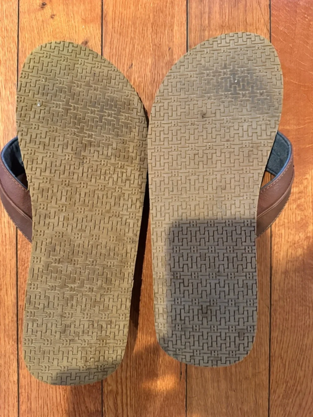 Tommy Hilfiger Brown Davidson Flip Flops Men’s Size 12